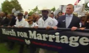 Manifestação contra casamento homossexual em Washington Manifestação contra casamento homossexual em Washington