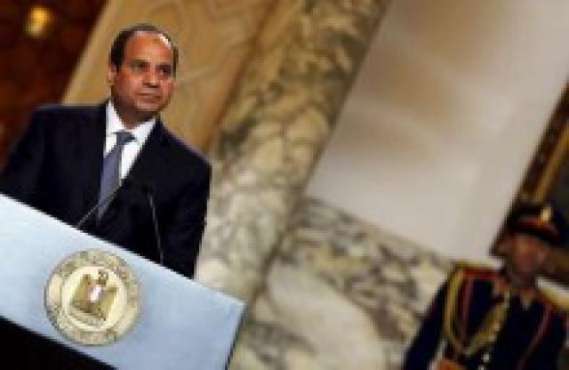 Antes intocável, presidente do Egito enfrenta críticas da imprensa