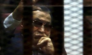 Corte egípcia sentencia Mubarak e filhos a 3 anos de prisão