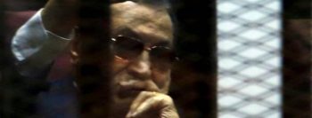 Corte egípcia sentencia Mubarak e filhos a 3 anos de prisão