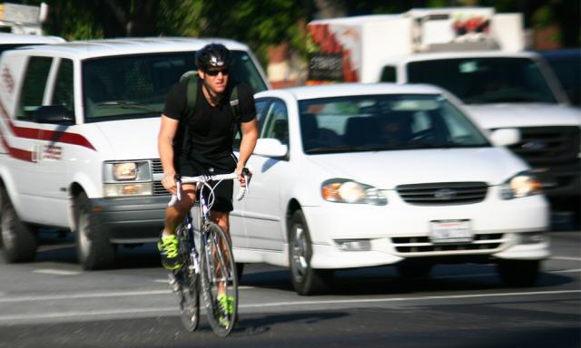 A cada 15 dias indo ao trabalho de bike, servidor do MPF-PE ganha 1 dia de folga
