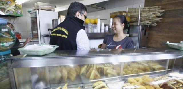 Vigilância Sanitária encontra coliformes fecais em pastéis no Rio