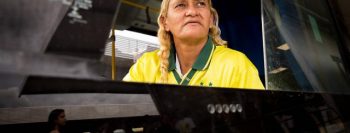 Ex-capitã da seleção brasileira vira motorista de ônibus no Rio de Janeiro