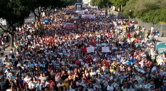 Marcha para Jesus 2015 reúne 500 mil pessoas no Rio de Janeiro; confira!
