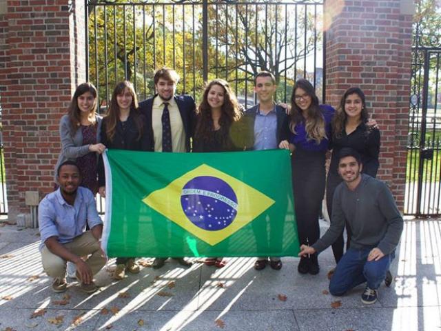 Brasileiros que estudam em Harvard buscam 15 novos talentos