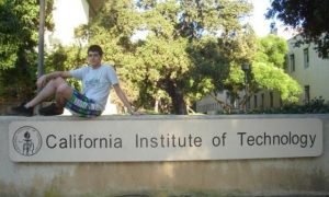 “Não sou gênio”, diz brasileiro aluno na melhor universidade do mundo “Não sou gênio”, diz brasileiro aluno na melhor universidade do mundo