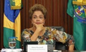 Em reunião com ministros, Dilma acerta cortes de R$ 20 bilhões