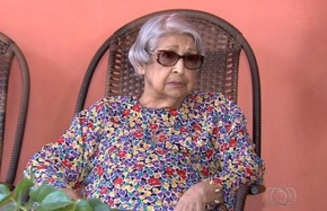 Mulheres pedem para usar banheiro e furtam dinheiro de idosas, em Goiás