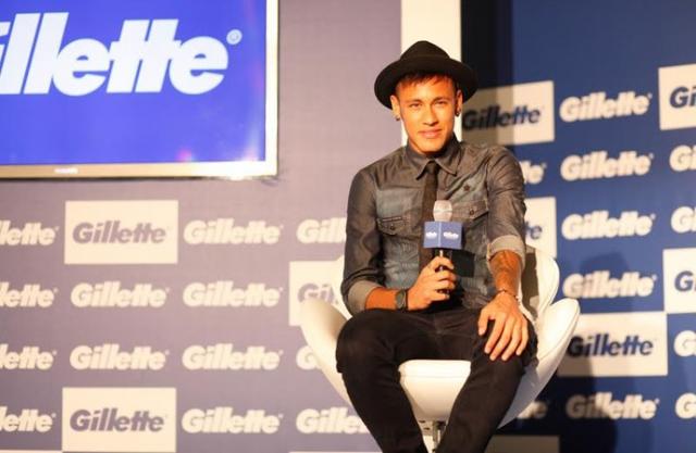 Do convite a Muricy aos acordos com Messi: Neymar revela papos no futebol