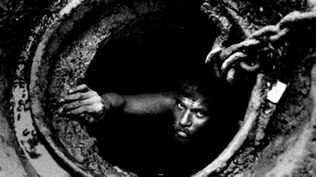 Em fotos: A vida dos trabalhadores dos esgotos de Mumbai, na Índia