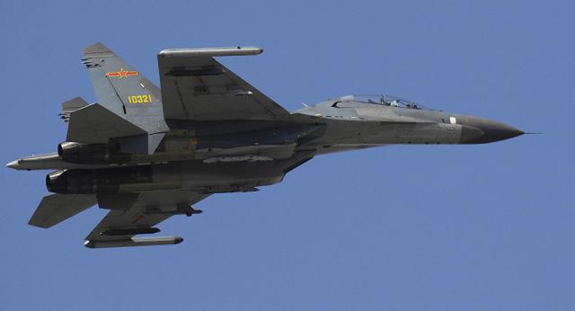 China revela míssil para caça de quinta geração