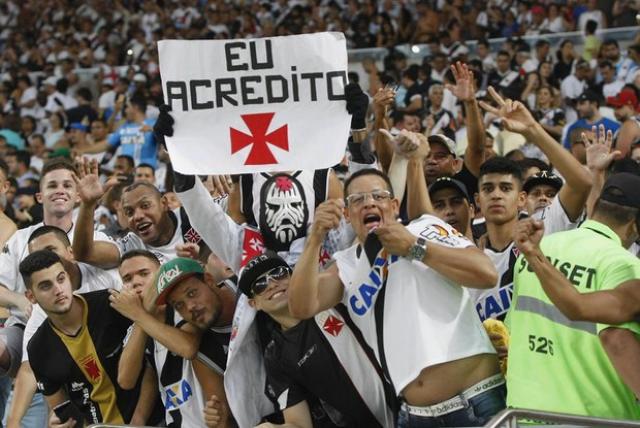 Vasco a dez passos da salvação