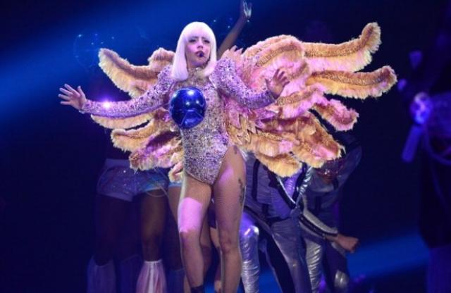 Pastor afirma que Lady Gaga, Katy Perry e Beyoncé preparam os jovens ao anticristo
