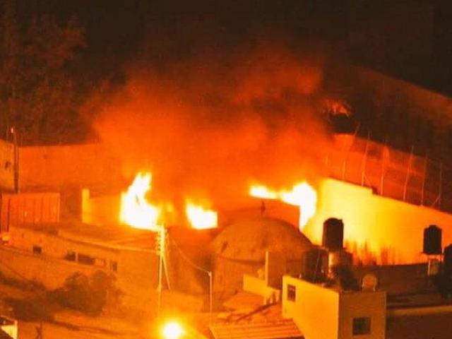 Palestinos incendeiam local venerado por judeus na Cisjordânia