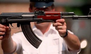 Nem só Afeganistão quer ajuda da Rússia, todo o mundo precisa de armas russas Nem só Afeganistão quer ajuda da Rússia, todo o mundo precisa de armas russas