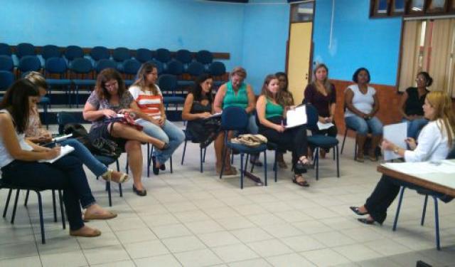 ESCOLAS DE DUQUE CAXIAS SE REÚNEM PARA ADEQUAÇÃO DO PLANO MUNICIPAL DE EDUCAÇÃO AO PLANO NACIONAL
