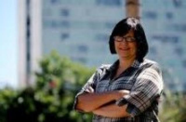Ativistas pró-identidade de gênero pregam morte na fogueira para evangélicos durante votação do PNE;