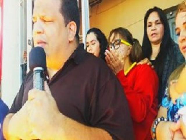Chiquinha (Maria Antonieta de las Nieves) aceita a Jesus e começa a evangelizar