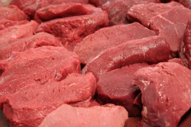 UEM confirma presença de formol em carne produzida pela Friboi. Produto era vendido em Umuarama