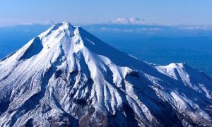 Nova Zelândia pede a alpinistas que usem penicos para não sujar montanha Nova Zelândia pede a alpinistas que usem penicos para não sujar montanha