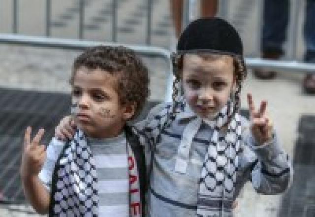 Judeus messiânicos e palestinos cristãos se unem pela fé em Jesus para pôr fim a conflitos