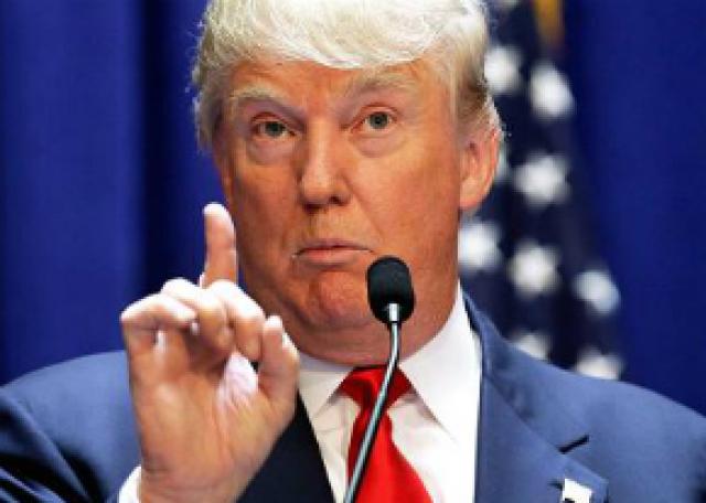 Trump recebe apoio de ex-chefe da Ku Klux Klan e não reclama