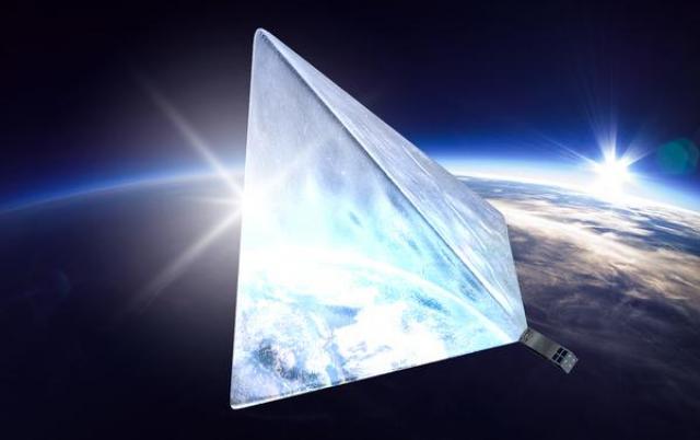 Novo satélite russo pode brilhar mais do que a Lua