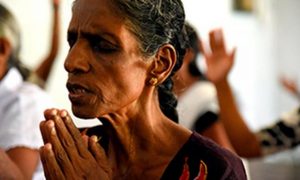 Budistas tentam formar guerra civil no Sri Lanka Budistas tentam formar guerra civil no Sri Lanka