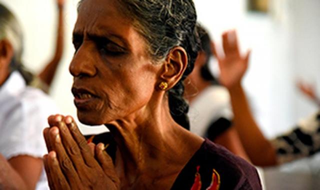 Budistas tentam formar guerra civil no Sri Lanka