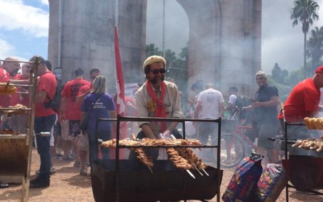 BRUNO FERRARI  Grupo de empresários do Basta, que criou guarda-chuva para manifestações de 13 de mar