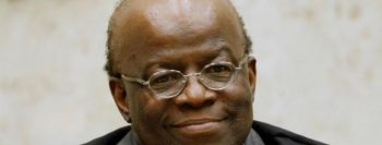 Povo na rua é a única saída, diz Joaquim Barbosa