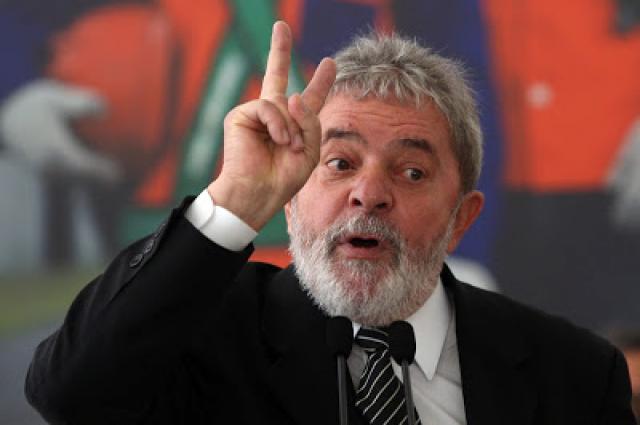 PT dá um golpe em Dilma e nomeia Lula ministro