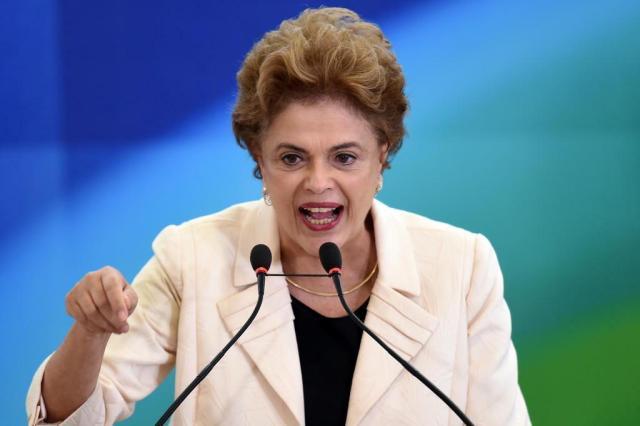 Dilma faz as contas para o impeachment e buscará reaproximação com Temer