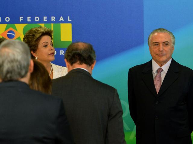 PMDB prepara planos para novo governo se Dilma sofrer impeachment, diz Estadão