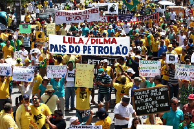Mais de 150 mil devem acompanhar votação do impeachment no DF