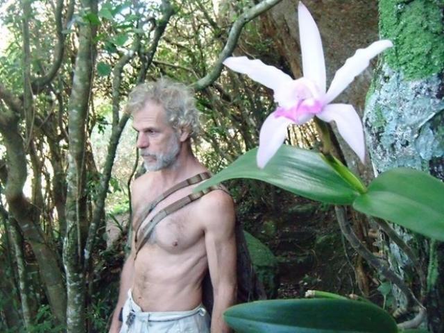 Justiça manda morador desocupar caverna onde vive há 26 anos em SC