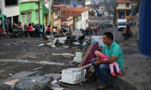 A Venezuela está à beira do colapso. Entenda.