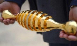 Misterioso objeto de ouro descoberto em cemitério de Israel Misterioso objeto de ouro descoberto em cemitério de Israel