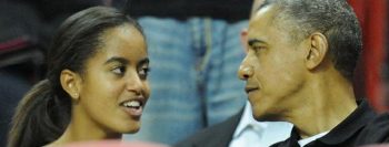 Filha caçula de Barack Obama trabalha como caixa de restaurante nas férias