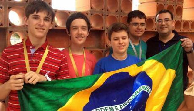 Brasil conquista primeiro lugar em Olimpíada de Matemática