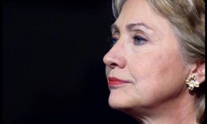 Hillary Clinton declara abertamente uma guerra contra a religião