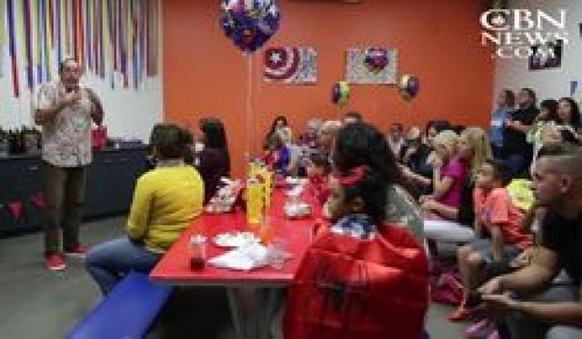 Festa de aniversário infantil vira culto evangelístico