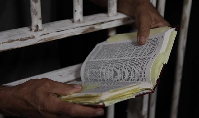 Assassino se converte na prisão e escreve carta antes de morrer: “Fui perdoado por Cristo”