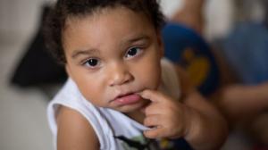 Bebê com microcefalia desenganado por médicos tem desenvolvimento surpreendente