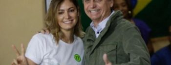 Michelle Bolsonaro, uma primeira-dama evangélica Esposa do novo presidente tem ministério com surdos