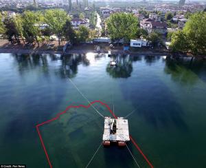 Descobertas ruínas de igreja onde ocorreu o Concílio de Niceia Basílica está no fundo do lago Iznik,