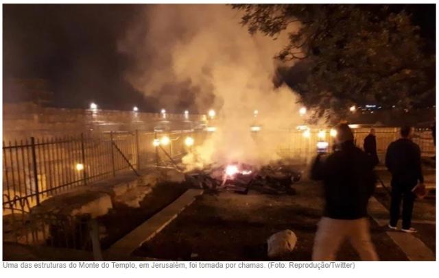 Monte do Templo em Jerusalém foi incendiado ao mesmo tempo que Notre-Dame
