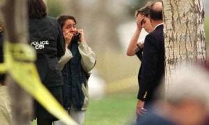 Massacre de Columbine, nos EUA, ainda é uma memória fresca 20 anos depois