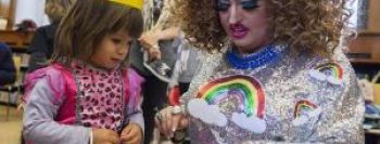 Igreja inclusiva promove evento infantil com palestra de drag queen, nos EUA