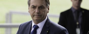 A “cruz é pesada, mas vamos carregar juntos”, diz Bolsonaro a pastores evangélicos